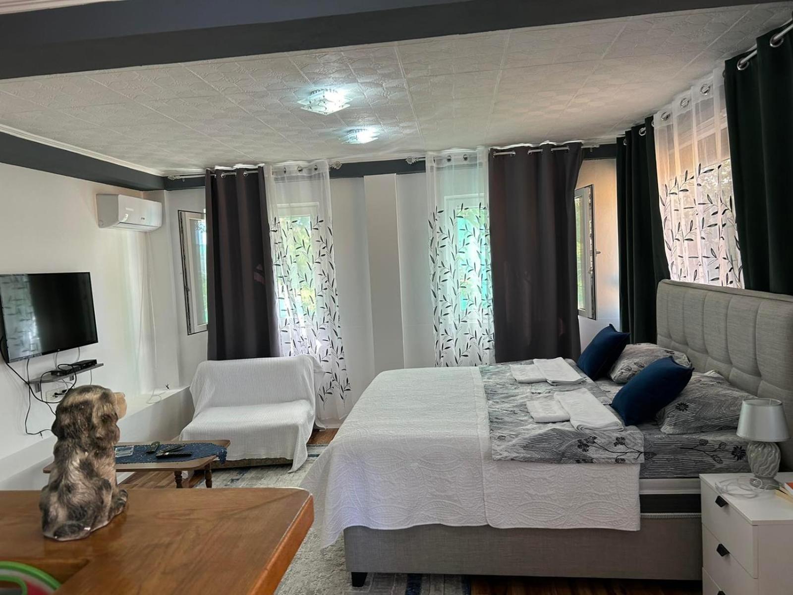 Apartman Glorija โกตอร์ ภายนอก รูปภาพ